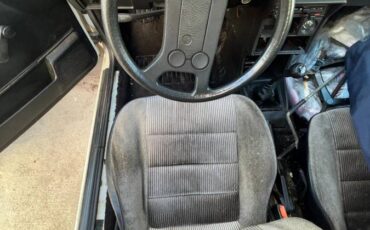 Volkswagen-scirocco-1987-white-3