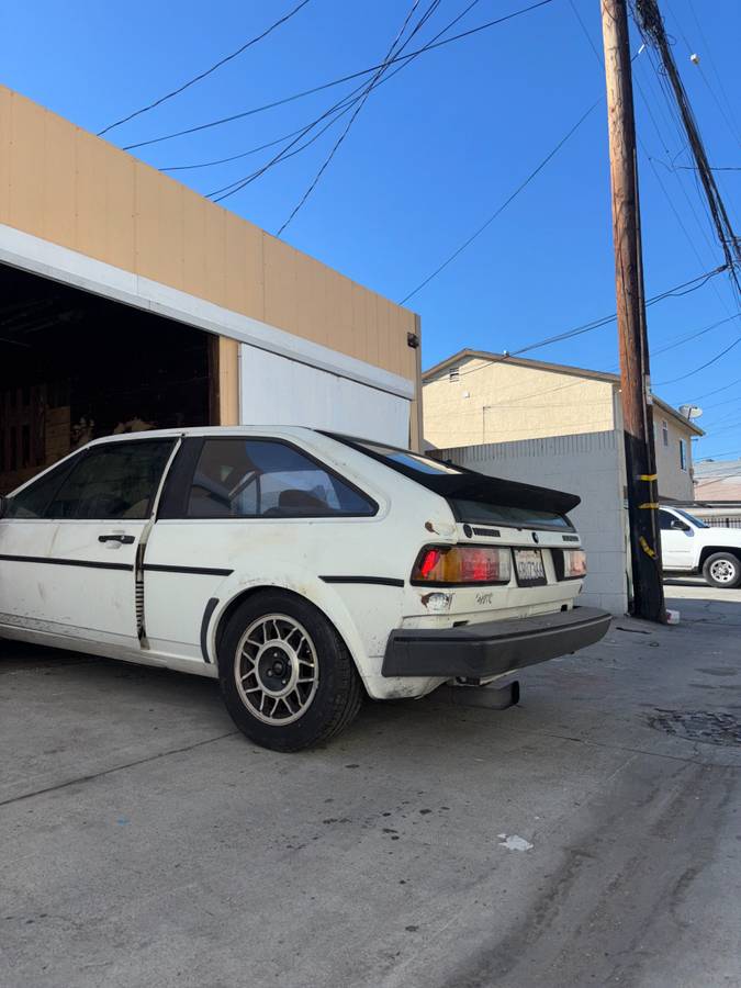Volkswagen-scirocco-1987-white-5