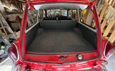Volkswagen-squareback-1966-red-3