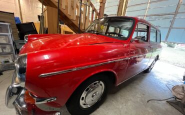 Volkswagen-squareback-1966-red-5
