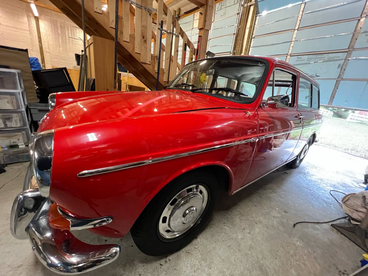 Volkswagen-squareback-1966-red-5