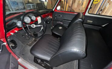 Volkswagen-squareback-1966-red-9