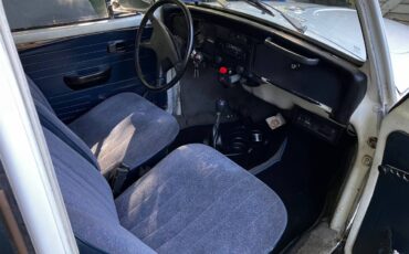 Volkswagen-super-beetle-1972-white-5