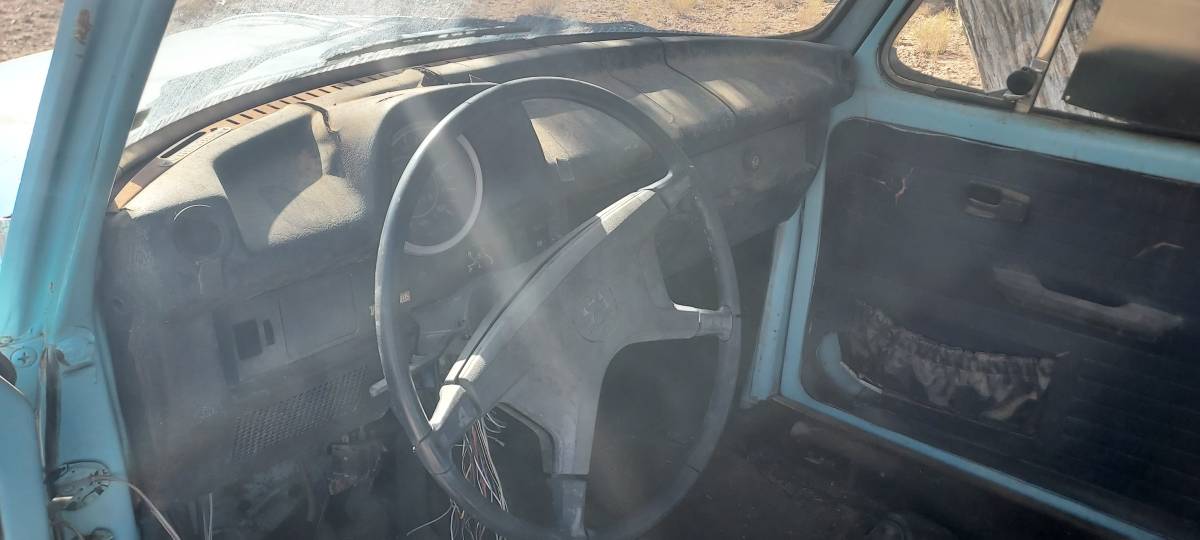 Volkswagen-super-beetle-1973-blue-2