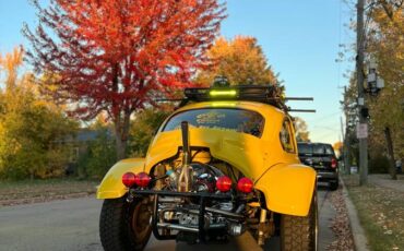 Volkswagen-super-beetle-1974-yellow-1