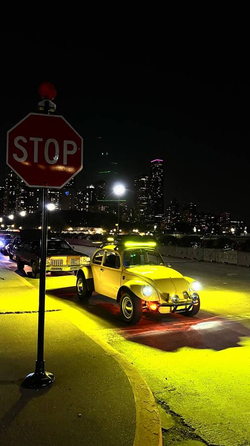 Volkswagen-super-beetle-1974-yellow-3