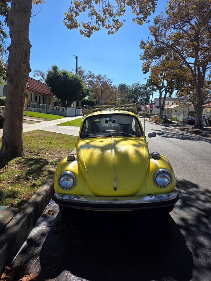 Volkswagen-super-beetle-1974-yellow-6