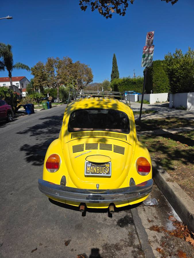 Volkswagen-super-beetle-1974-yellow-7