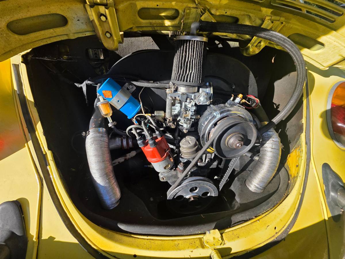 Volkswagen-super-beetle-1974-yellow-8