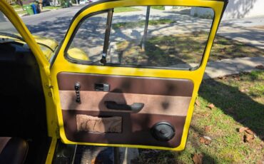 Volkswagen-super-beetle-1974-yellow-9