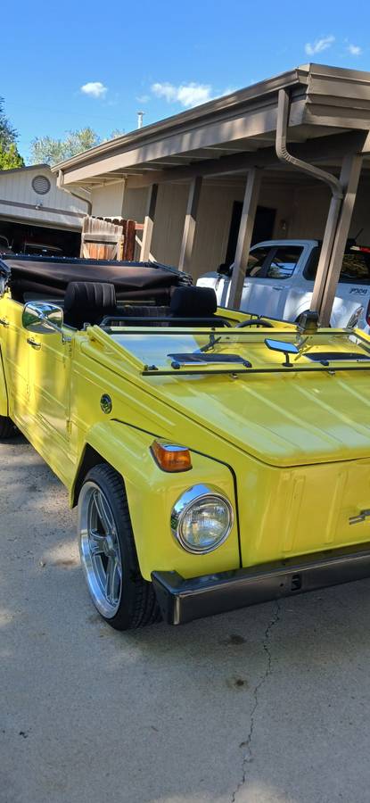 Volkswagen-thing-1973-yellow-8