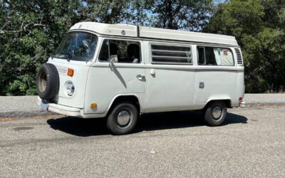 Volkswagen type 2 westfalia camper 1975