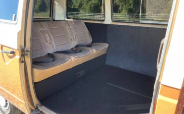 Volkswagen-vanagon-1984-13