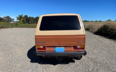 Volkswagen-vanagon-1984-3