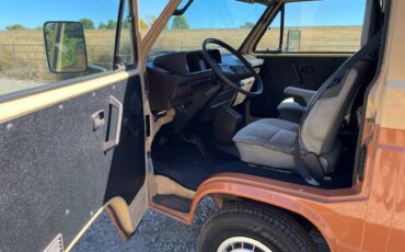 Volkswagen-vanagon-1984-9
