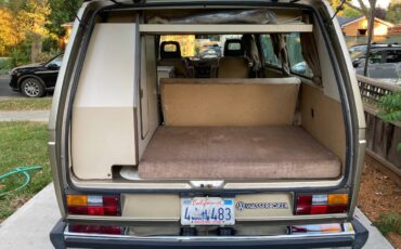 Volkswagen-vanagon-1985-brown-5