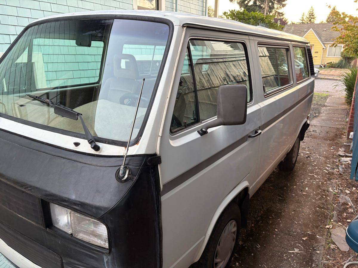 Volkswagen-vanagon-1986-1