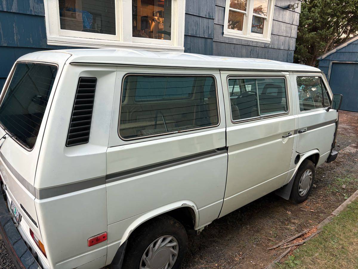Volkswagen-vanagon-1986-3