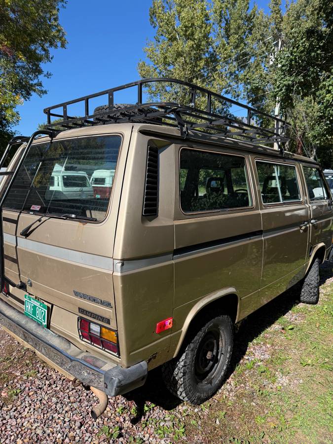 Volkswagen-vanagon-1986-brown