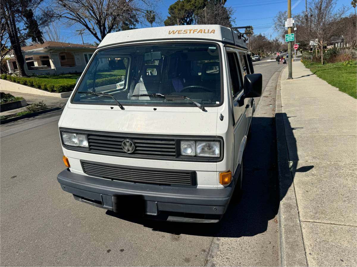 Volkswagen-vanagon-1989-white-14