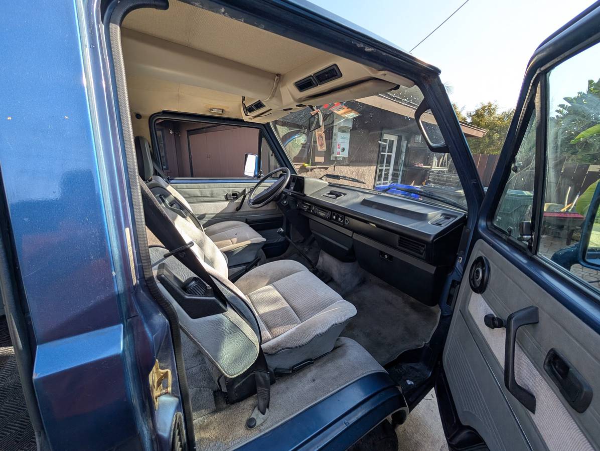 Volkswagen-vanagon-1990-blue-4