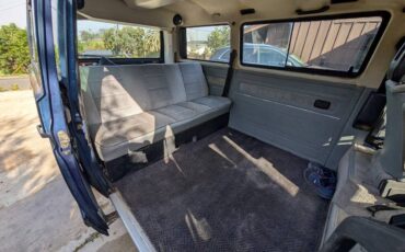 Volkswagen-vanagon-1990-blue-5