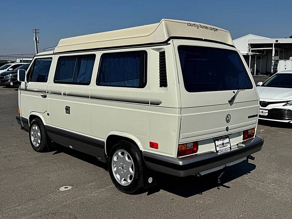 Volkswagen-vanagon-1990-custom-1