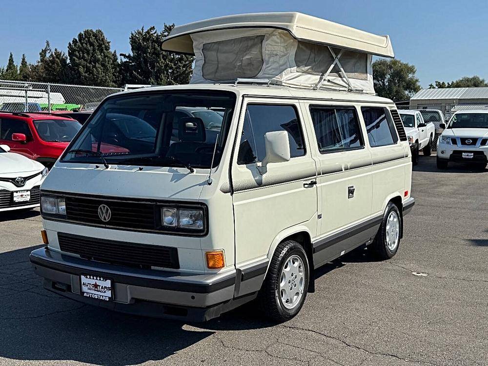 Volkswagen-vanagon-1990-custom-13