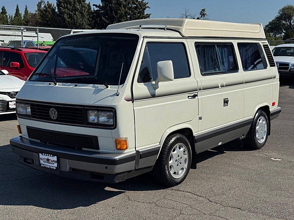 Volkswagen-vanagon-1990-custom-3