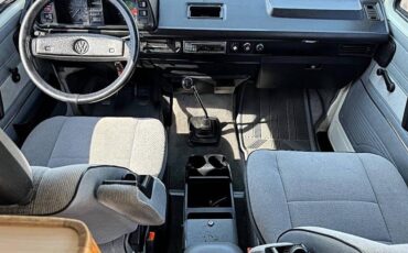 Volkswagen-vanagon-1990-custom-7