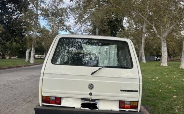Volkswagen-vanagon-1990-white-3