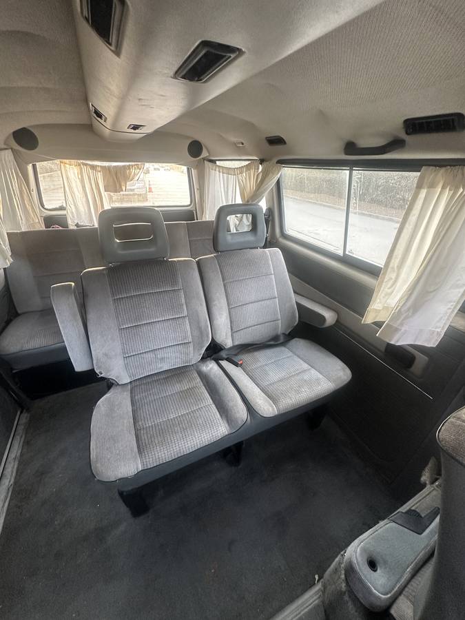 Volkswagen-vanagon-1990-white-4