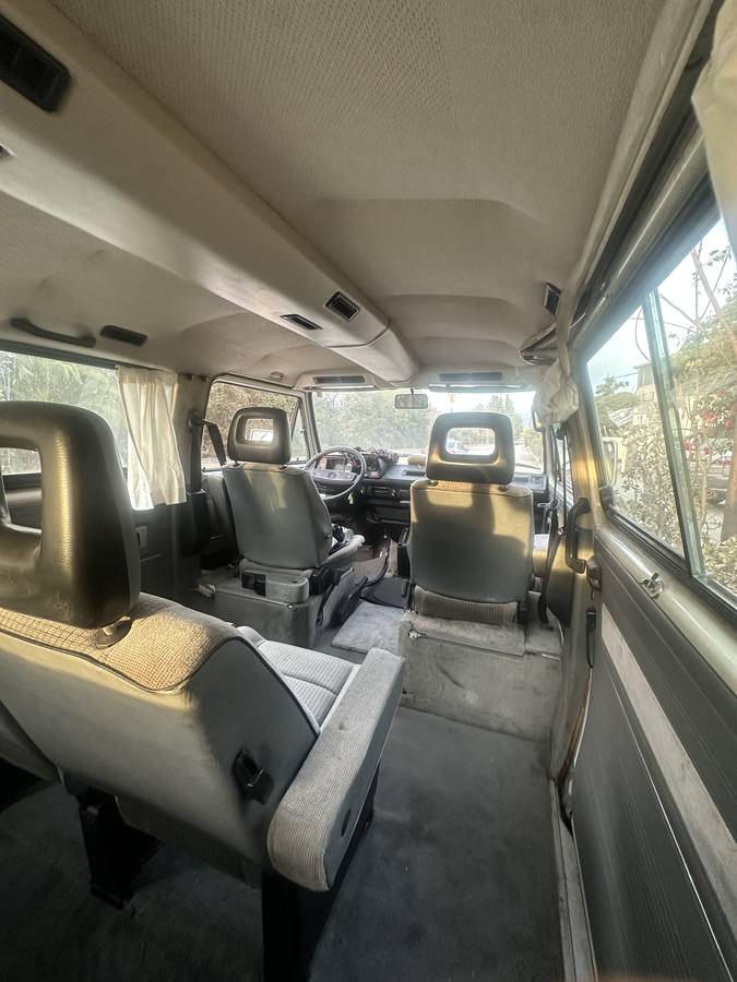 Volkswagen-vanagon-1990-white-5
