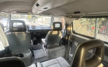Volkswagen-vanagon-1990-white-6