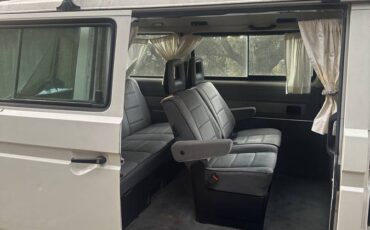 Volkswagen-vanagon-1990-white-7