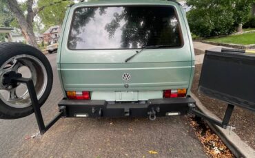 Volkswagen-vanagon-1991-green-10