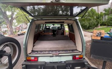 Volkswagen-vanagon-1991-green-3