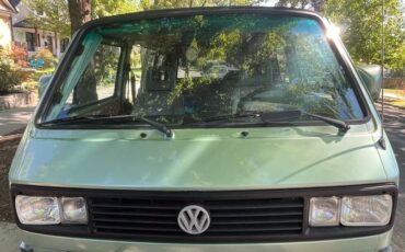 Volkswagen-vanagon-1991-green-4