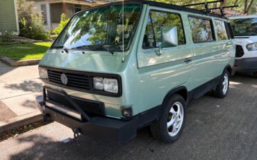 Volkswagen-vanagon-1991-green-5