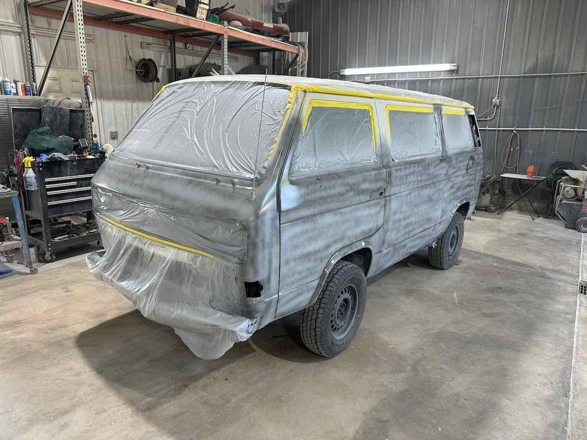 Volkswagen-vanagon-bus-1987-white-15