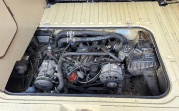Volkswagen-vanagon-camper-1984-yellow-8