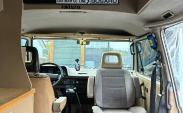 Volkswagen-vanagon-camper-1986-13