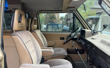 Volkswagen-vanagon-camper-1986-14