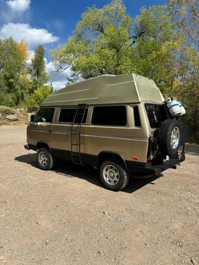 Volkswagen-vanagon-camper-1986-23