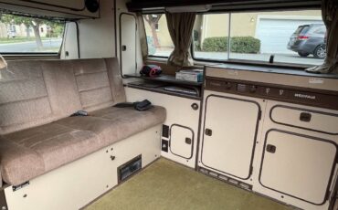 Volkswagen-vanagon-camper-1986