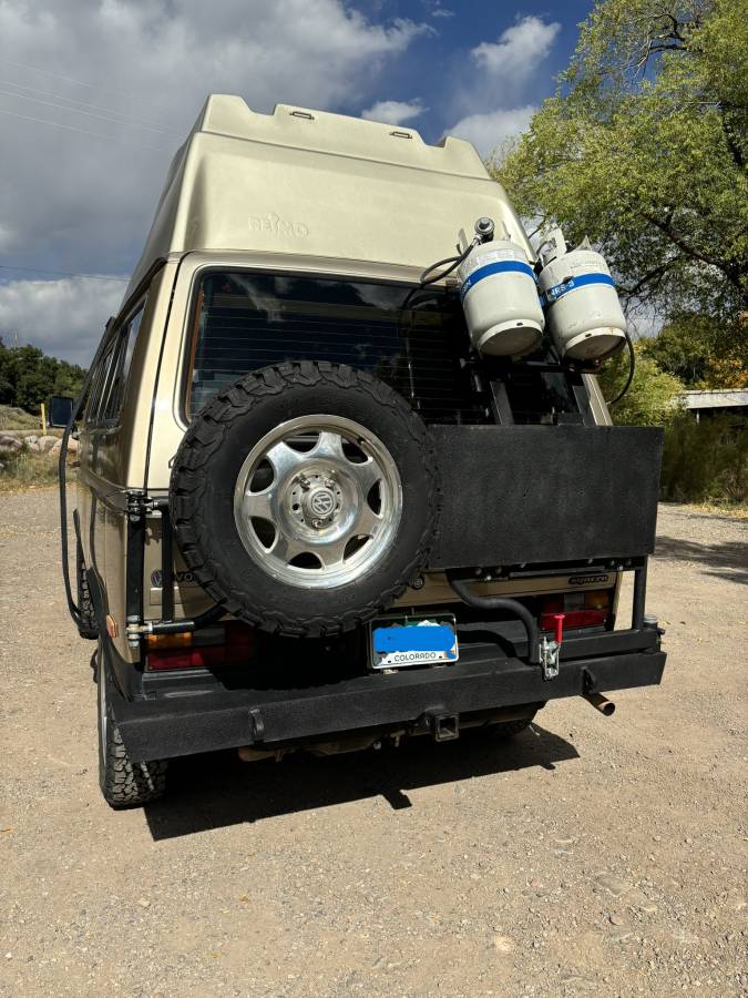 Volkswagen-vanagon-camper-1986-3
