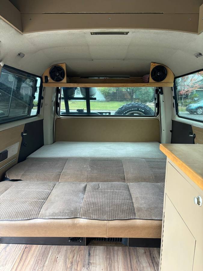 Volkswagen-vanagon-camper-1986-7