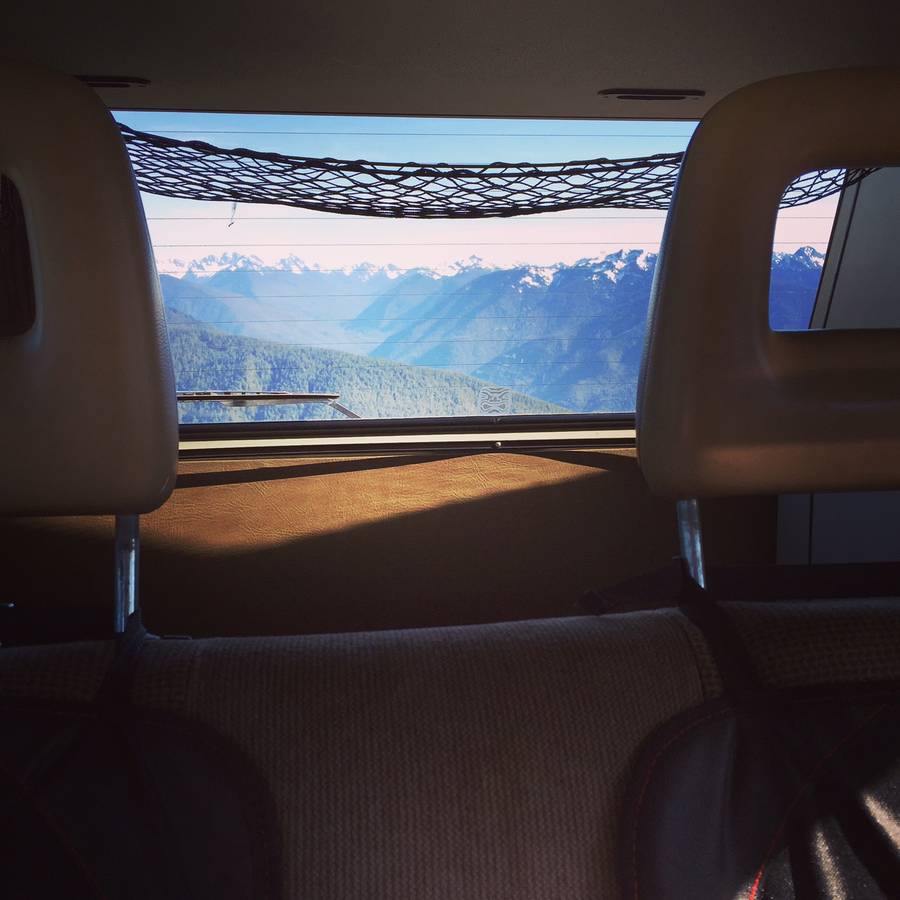 Volkswagen-vanagon-camper-1986-white-13