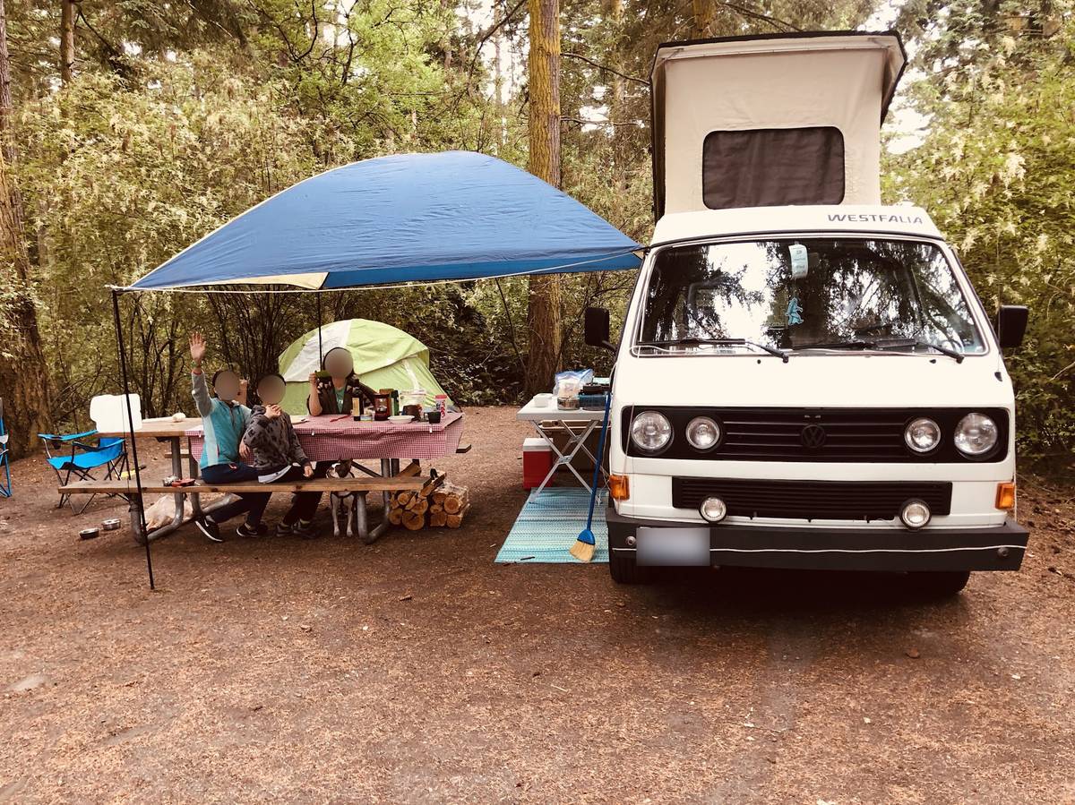 Volkswagen-vanagon-camper-1986-white-17