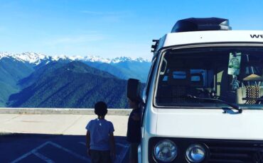 Volkswagen-vanagon-camper-1986-white-27